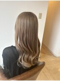 ミルクティーベージュ
