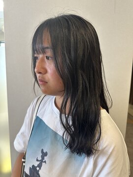 ウシワカマルエムティードット(USHIWAKAMARU MT.) 巻いても可愛いセミロング