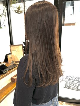 リノナ(Linona) ロングショートワンカールパーマカーキグレージュ前髪錦糸町