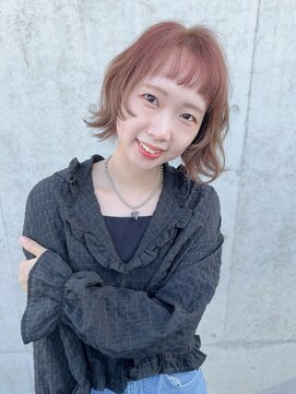 ミュウ(Miiiu) シアーピンク×ゆるふわカール大人可愛いミニボブハッシュカット