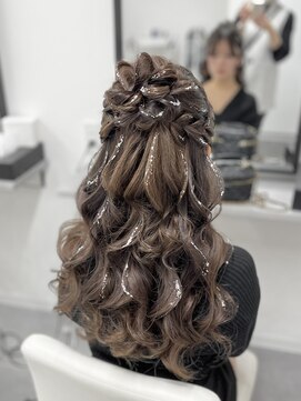 セラフィ(Seraphy) お団子ハーフアップ