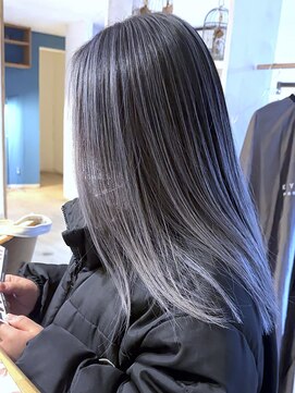 ブレイズヘアー(BLAZEhair) ホワイトシルバーバレイヤージュ×ブリーチ2回