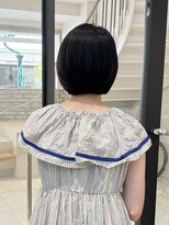 エブリ(evri) 「evri」ワンカールボブ　ワンレンボブ　黒髪