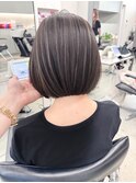 【ミニボブ×アッシュハイライト】
