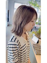 アン(un) グレージュボブ