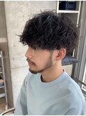 波巻きツイストスパイラルパーマツーブロックメンズマッシュヘア