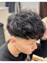 リードヘアーバイバンプ(Lead Hair by vamp) スペインカール