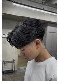 ショートセンターパートテーパーフェード