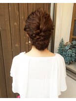 お呼ばれヘアースタイル