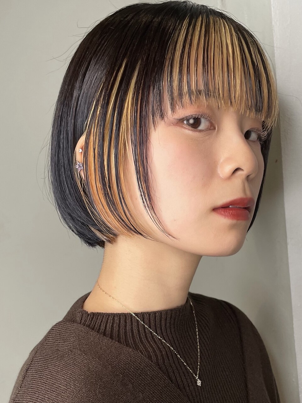 油彩画　切りっぱなしボブ 油彩画 切りっぱなしボブ