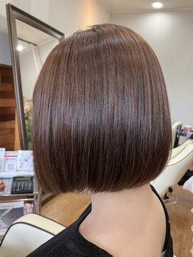 フリー(Free) 大人可愛いショートボブ/切りっぱなしボブ/丸みボブ