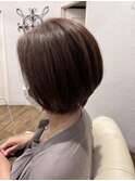 ショートボブ