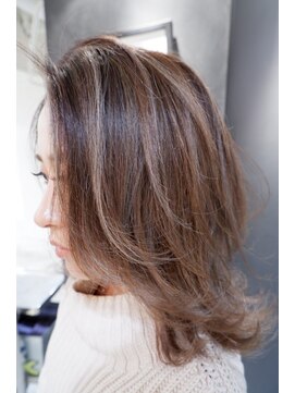 シャッター(Shutter) ミディアムレイヤー