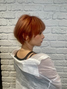 グロー(glow) 丸みショート×オレンジカラー