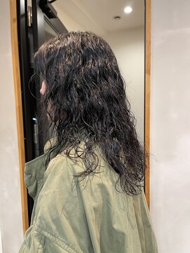 ナループロア ハチ(Nalu pu loa hachi) 黒髪パーマ/ウェーブパーマ/ニュアンスパーマ