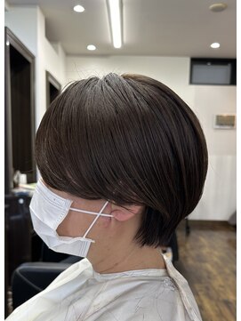 美容室 夢先案内 大人可愛い耳掛けショート