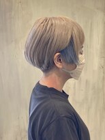 ヘアーリゾートガーデン 南林間店(Hair Resort Garden)&nbsp;ホワイトブロンド/ミルクティー×くすみブルー/刈り上げボブ