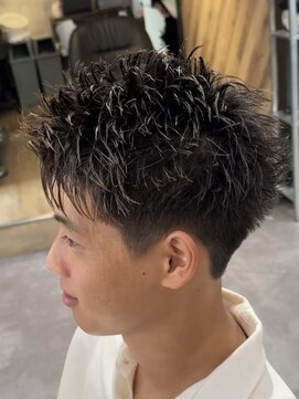 ビカムメンズヘアー 栄店(become men's hair) 刈り上げスパイキーショートツイストスパイラルパーマ短髪
