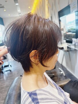 ヘアメイク ジール 羽黒店 ショートスタイル
