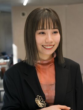 エウペ 渋谷(WEUPE) 斜めバング/グレージュカラー/デザインカラー/シルキーベージュ