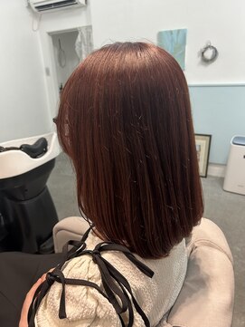 ミー(me,) ピンクブラウンのロブ