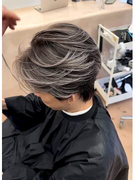 ヌエン 渋谷(NU/EN) メンズバレイヤージュ ホワイトグレー