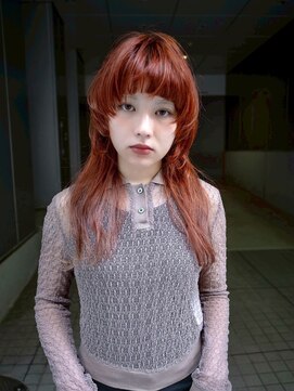 ギークス(GEEKS) 【GEEKS渋谷】ミディアムレイヤー/ウルフ/20代30代/ワンブリーチ