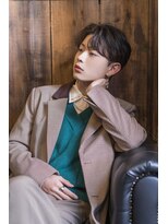 ページ(page,)&nbsp;韓国ヘアカルマパーマコンマバングセンターパート黒髪ウルフ