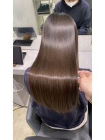 キュア 表参道(CURE) ・表参道駅・縮毛矯正・髪質改善・トリートメント・美髪矯正