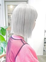 ミラ 新宿(MILA)&nbsp;イメチェンブリーチダブルカラー/前髪ありハイトーンボブ/新宿