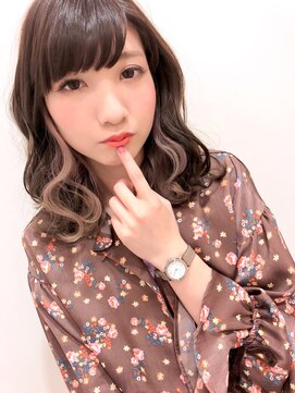 エルパティオ(EL PATIO) 春髪 ピンクパープル×インナーカラー 波巻きミディ