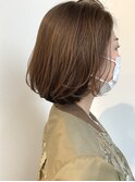 ふわっと小顔ボリュームボブで、セミウェット質感。