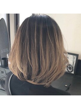 リーブル(Libre) 外国人風コントラストバレイヤージュカラー