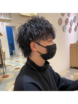 リヤン(Le lien) 波巻きツイストスパイラル/刈り上げセンターパート/溝の口