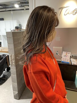 タオ 河原町(Tao) ベージュバレイヤージュ