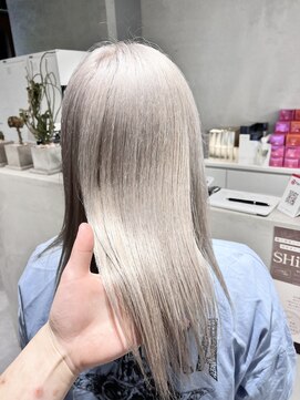 ファイブバイジエクト 堀江(FIVE by The Ect) ホワイトカラー