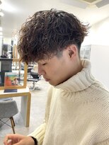 アーリー(Ali'i)&nbsp;2wayアップバング束感ショート刈り上げツイストスパイラルパーマ