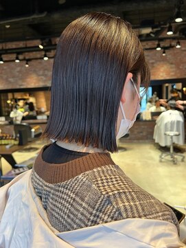 オーガニック アトリエ 大宮(organic+atelier) 20代30代40代外ハネアッシュグレージュ肩ライン耳掛け