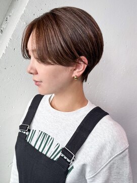 アイティーバイアルバム 藤沢店(IT by ALBUM) ショートくびれヘア顔周りレイヤー_ba541981