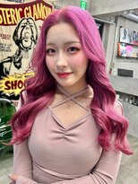 リル ラウム 原宿(LiL Raum)&nbsp;ビビットピンク♪