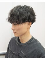 ササ シンサイバシ(33 SHINSAIBASHI)&nbsp;シャドウパーマ波巻きスパイラルツイストスパイラルパーマ心斎橋