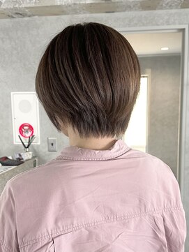 ラック(LUCK) 白髪ぼかし/細めハイライト/ショート/船橋/赤色ベージュ