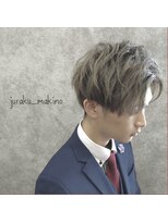 ジュラク(JURAKU) メンズツーブロック×センターパート×スモーキーベージュ