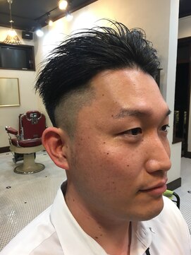 バーバー アカダマ ワイルドショート