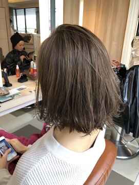 クイントネオリーブ 自由が丘正面口店(quint:neolive) 【neolive quint 自由が丘】岩崎裕貴 Neolive スタイル