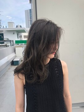 ノク(nok) グレージュミディアム_エアリーミディホワイトアッシュ