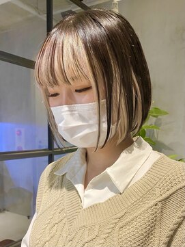 エリマ 調布(elima) インナーカラー イメチェンボブ 前髪あり イヤリングカラー