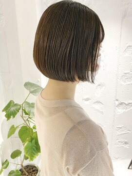 コフィー バイ メルト 吉祥寺(cofy by melt) 【三ツ井純】ベージュカラー 20代アゴラインミニボブ 小顔カット