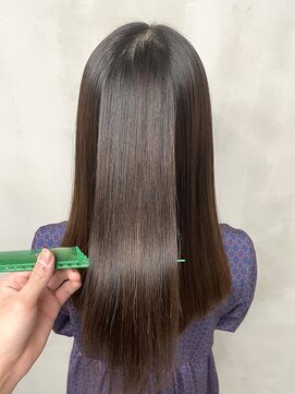 カラフェ(carafe) 髪質改善ストレート