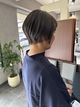 ブルー(blue) スッキリショート×グレイカラー